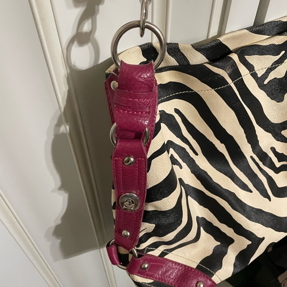 Purse - Picture 6 of 8